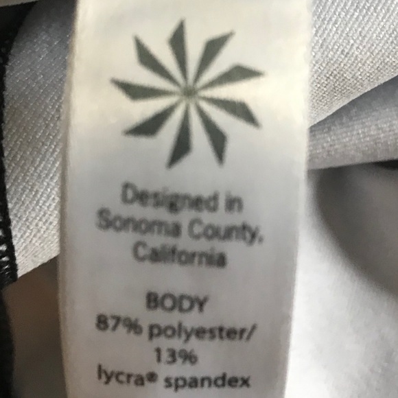 Athleta Capri Pants Medium Black White - Picture 4 of 7